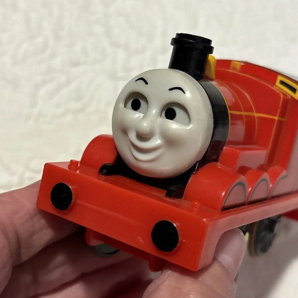 Thomas & Friends Pull Back and Go James 3.75